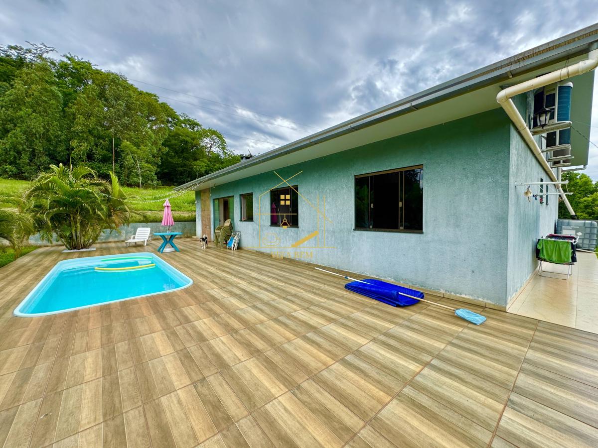 Chácara à venda em Marechal Cândido Rondon, Dist. Margarida, com 3 casas, 24.200m²